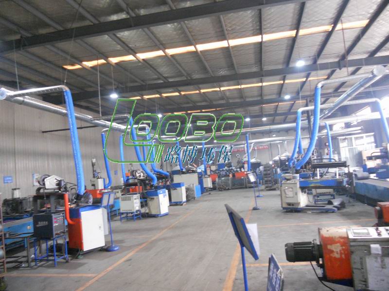 青島地恩地焊接車間使用我公司煙塵凈化系統