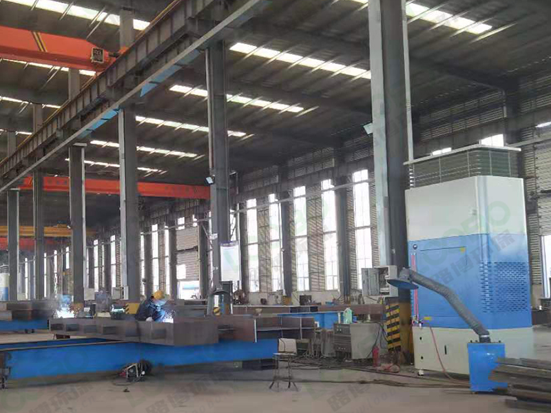 自循環焊煙凈化器設備.jpg 自循環焊煙凈化器設備.jpg