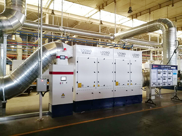 大型車間焊煙凈化設(shè)備--中央式焊煙凈化系統(tǒng)便不錯(cuò).jpg 大型車間焊煙凈化設(shè)備--中央式焊煙凈化系統(tǒng)便不錯(cuò).jpg