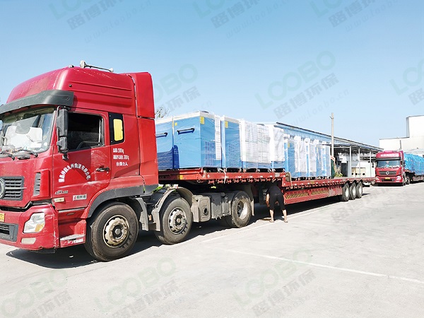 移動式焊煙凈化器發貨.jpg 移動式焊煙凈化器發貨.jpg